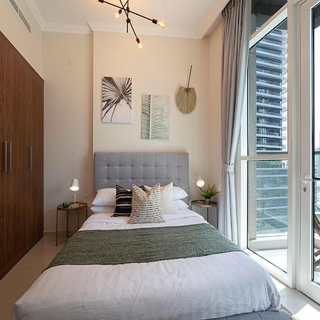 Luxe Apartments Near Dubai Mall Burj Khalifa Pool Gym Parking Экстерьер фото